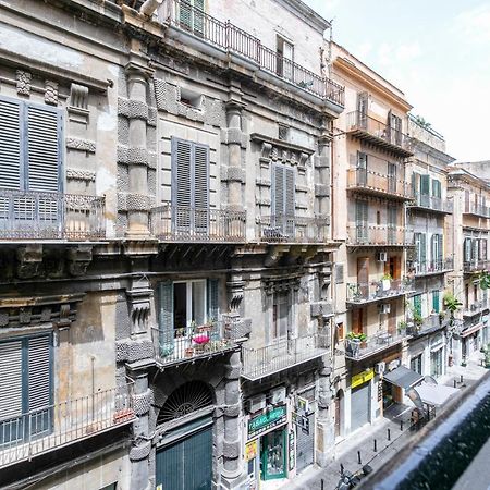 Vittorio Emanuele Charming Central Flats パレルモ エクステリア 写真