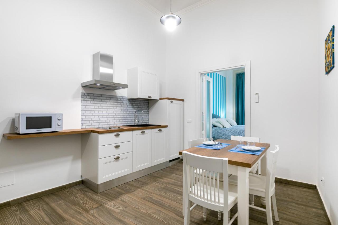 Vittorio Emanuele Charming Central Flats パレルモ エクステリア 写真