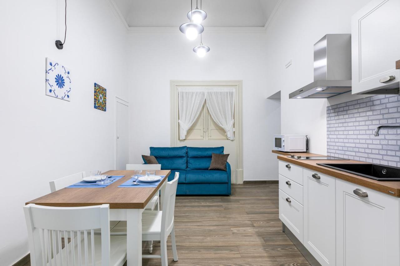Vittorio Emanuele Charming Central Flats パレルモ エクステリア 写真