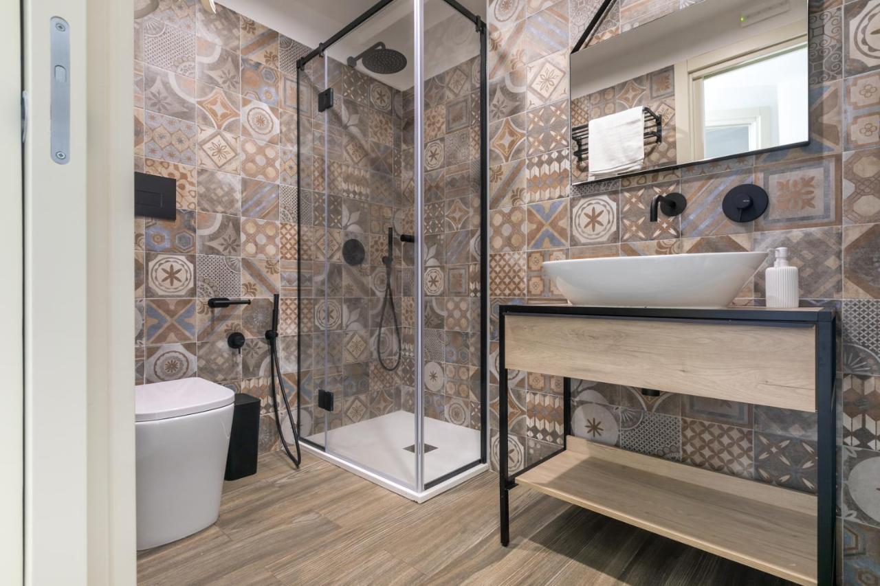 Vittorio Emanuele Charming Central Flats パレルモ エクステリア 写真