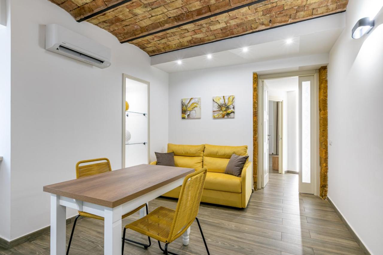 Vittorio Emanuele Charming Central Flats パレルモ エクステリア 写真